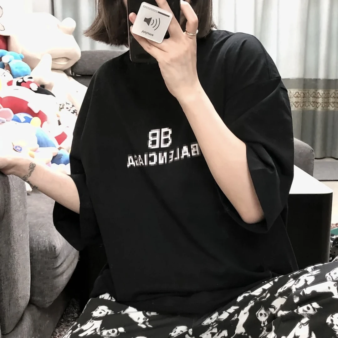 99新 Balenciaga/巴黎世家 3j047 99新 马赛克标语短袖 xs码