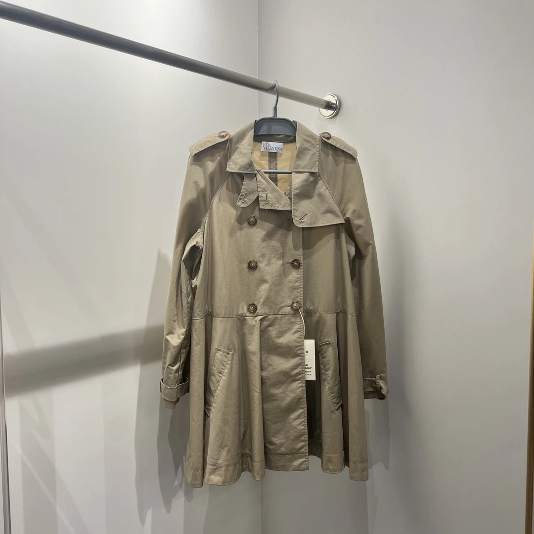 Valentino/华伦天奴 fs03 99新 双排扣卡其连衣裙风衣 42码公价8k