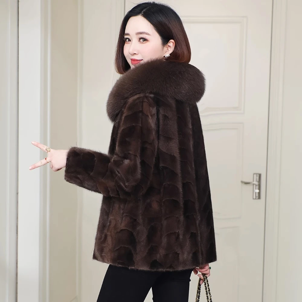 2025冬新款水貂毛大衣狐狸毛领中老年妈妈女装外套