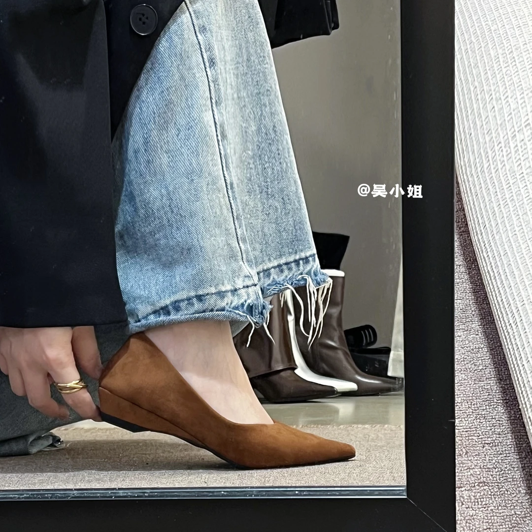 2024秋季新款复古绒面尖头单鞋时尚百搭舒适通勤小坡跟浅口鞋女