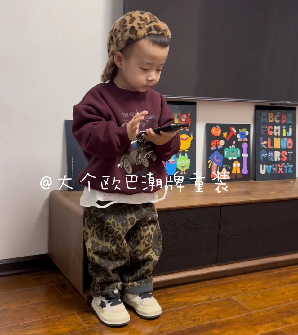 【现货清仓福利】复古红小狗开车羊羔绒儿童加绒厚卫衣