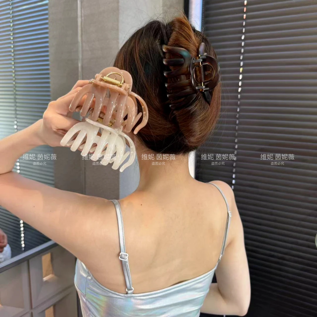 不会断2024新轻奢高级感抓夹女气质百搭发夹大号南瓜夹鲨鱼夹头饰