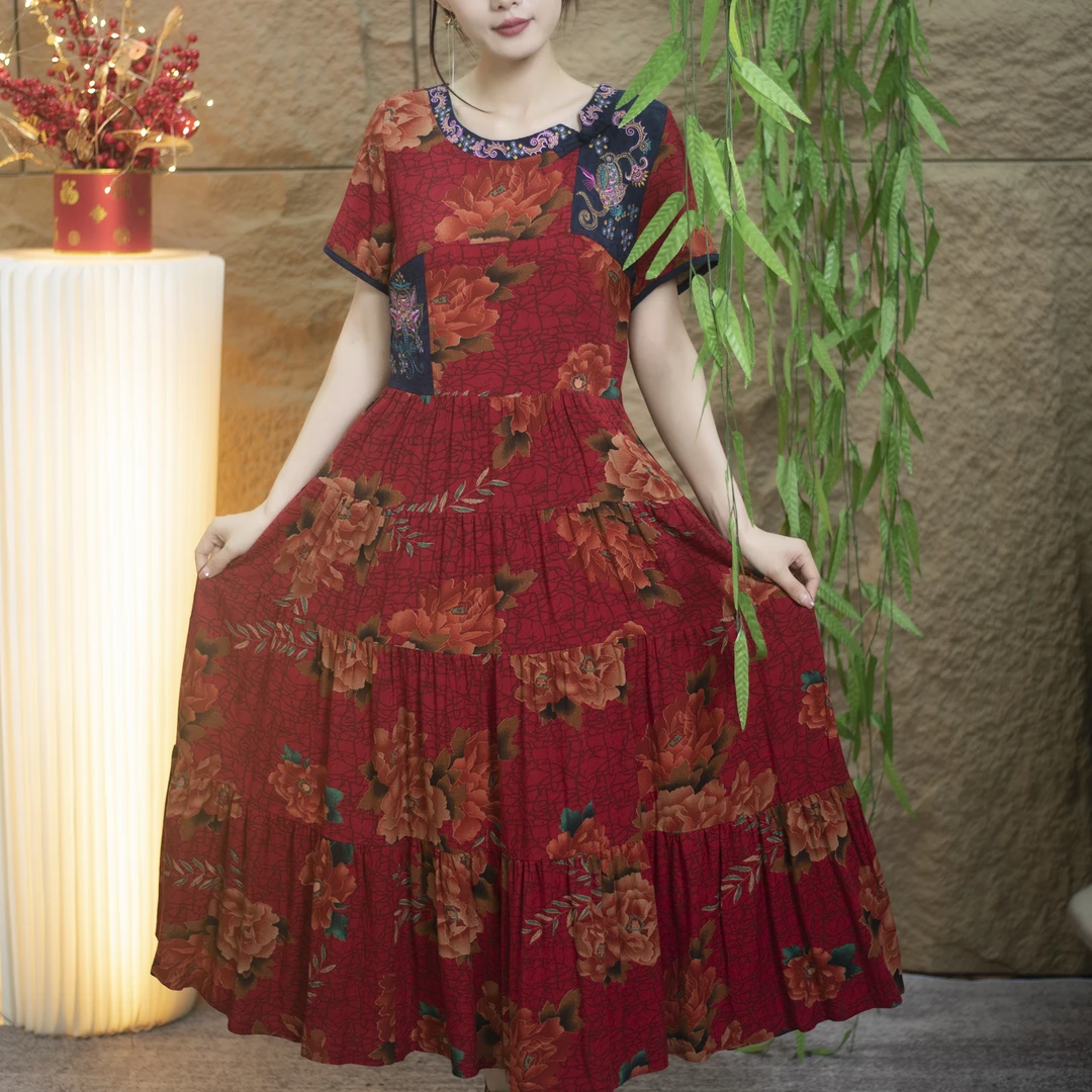 2023民族风刺绣连衣裙显瘦气质减龄中老年时尚休闲夏季妈妈装大码