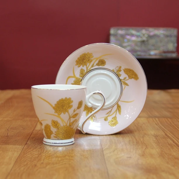 S431粉菊花小蛮腰色釉描金WAIKIWOOD欧式家用轻奢骨瓷咖啡杯4163