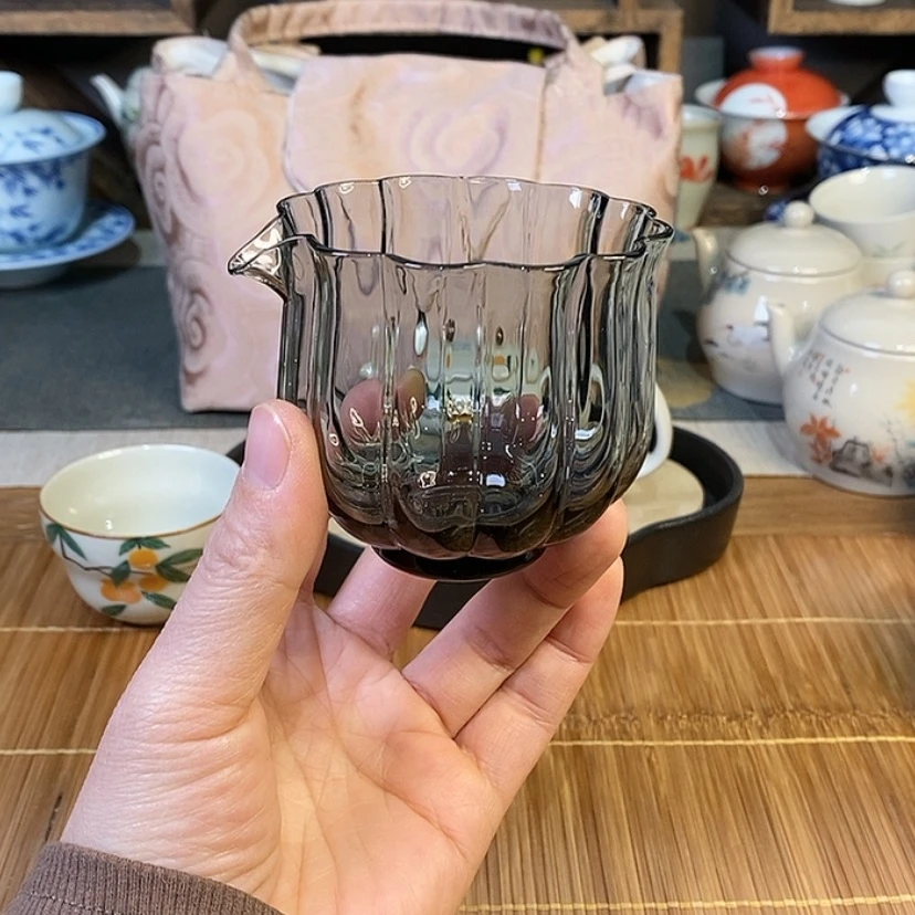 【闪购商品】瓷杯灰色菊花公道杯