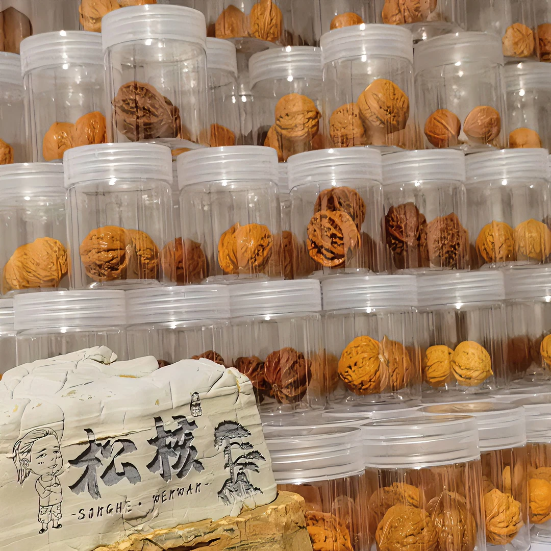 【东北野生秋子核桃手捻精品】尺寸25左右，纹路深浅不固定随机发