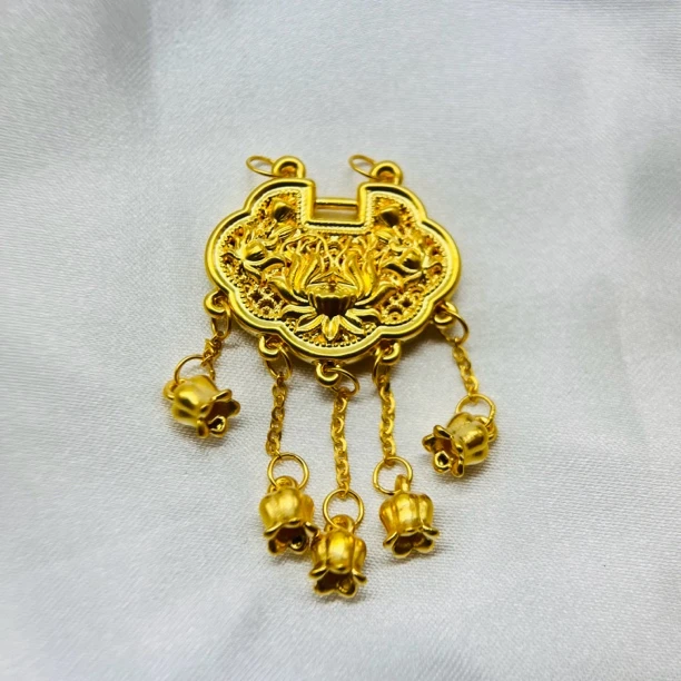 足金饰品/莲花铃兰花锁包/2.42/B91203-2.42(克重多退少补)
