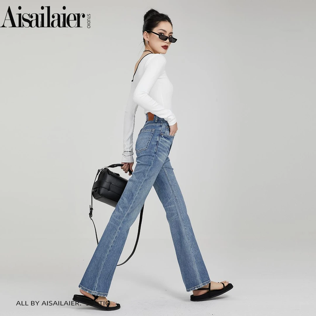 美式浅色高腰微喇牛仔裤女马蹄裤2025年秋冬新款修身显瘦喇叭裤潮