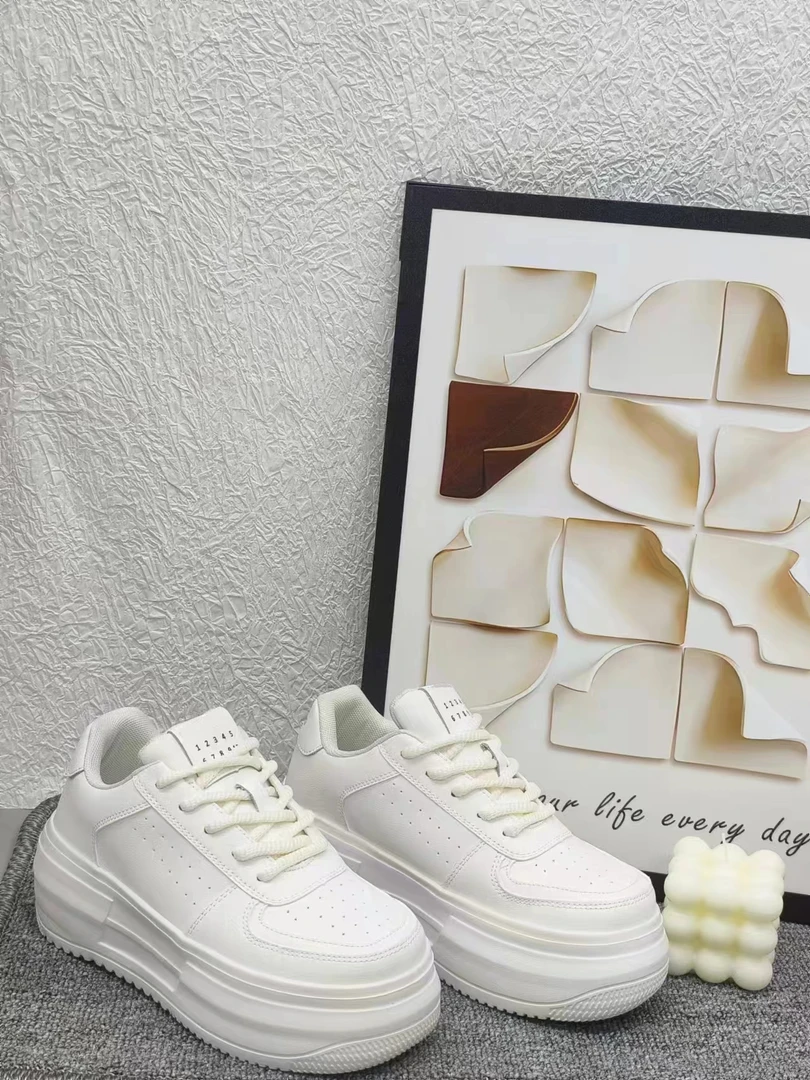 小白鞋女夏季新款女鞋百搭鞋子爆款女款厚底透气休闲板鞋  20866