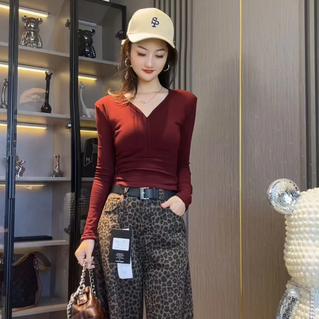 V领上衣加磨毛秋冬季垫肩长袖t恤打底衫内搭