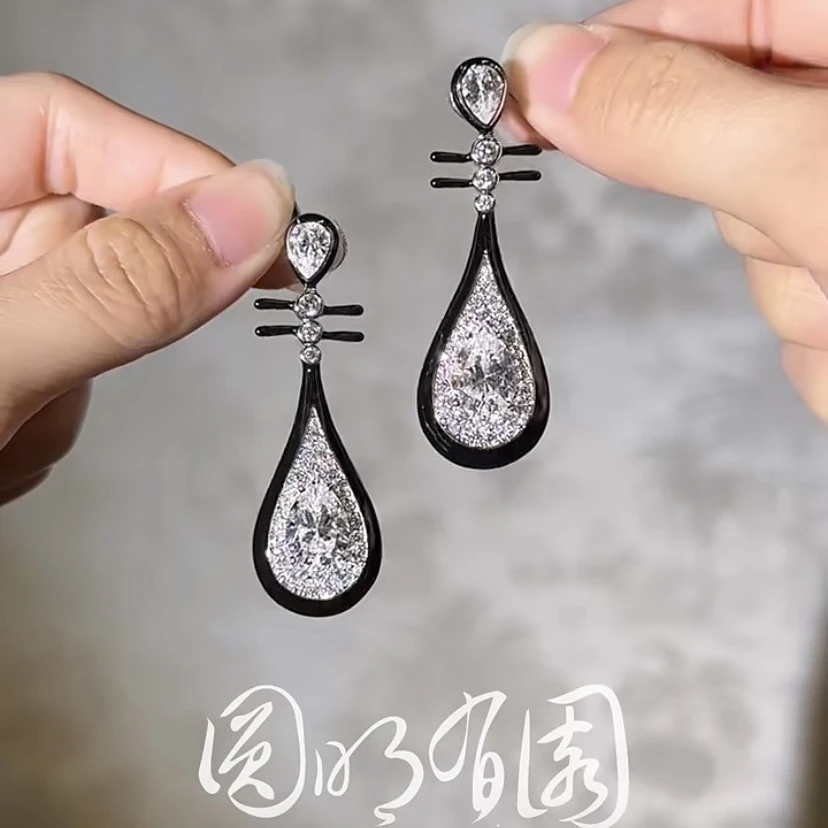 黑琵琶耳环2025年火爆款耳钉新中式民族风小众典雅气质旗袍耳坠