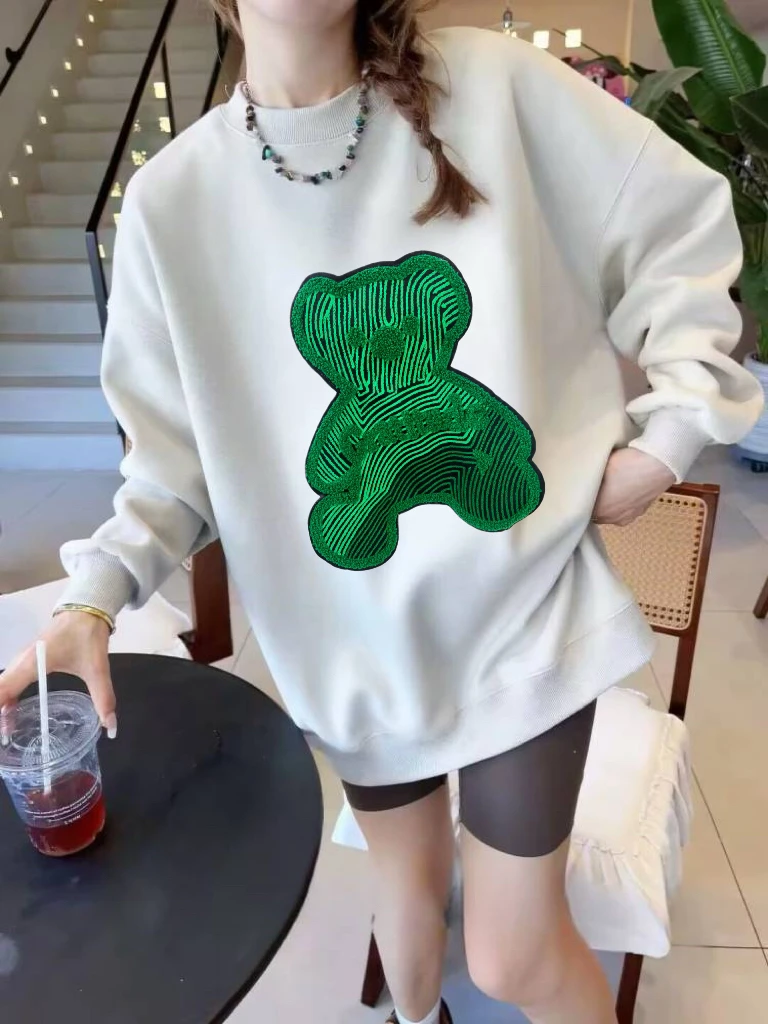 加绒新款秋冬时尚小熊立体刺绣工艺款卫衣宽松大版男女同款