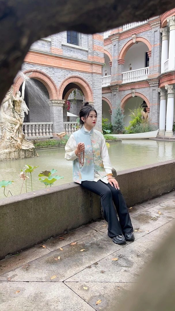 【尚衣奉御】珍珠花开--臻绣唐风正绢孤品马甲