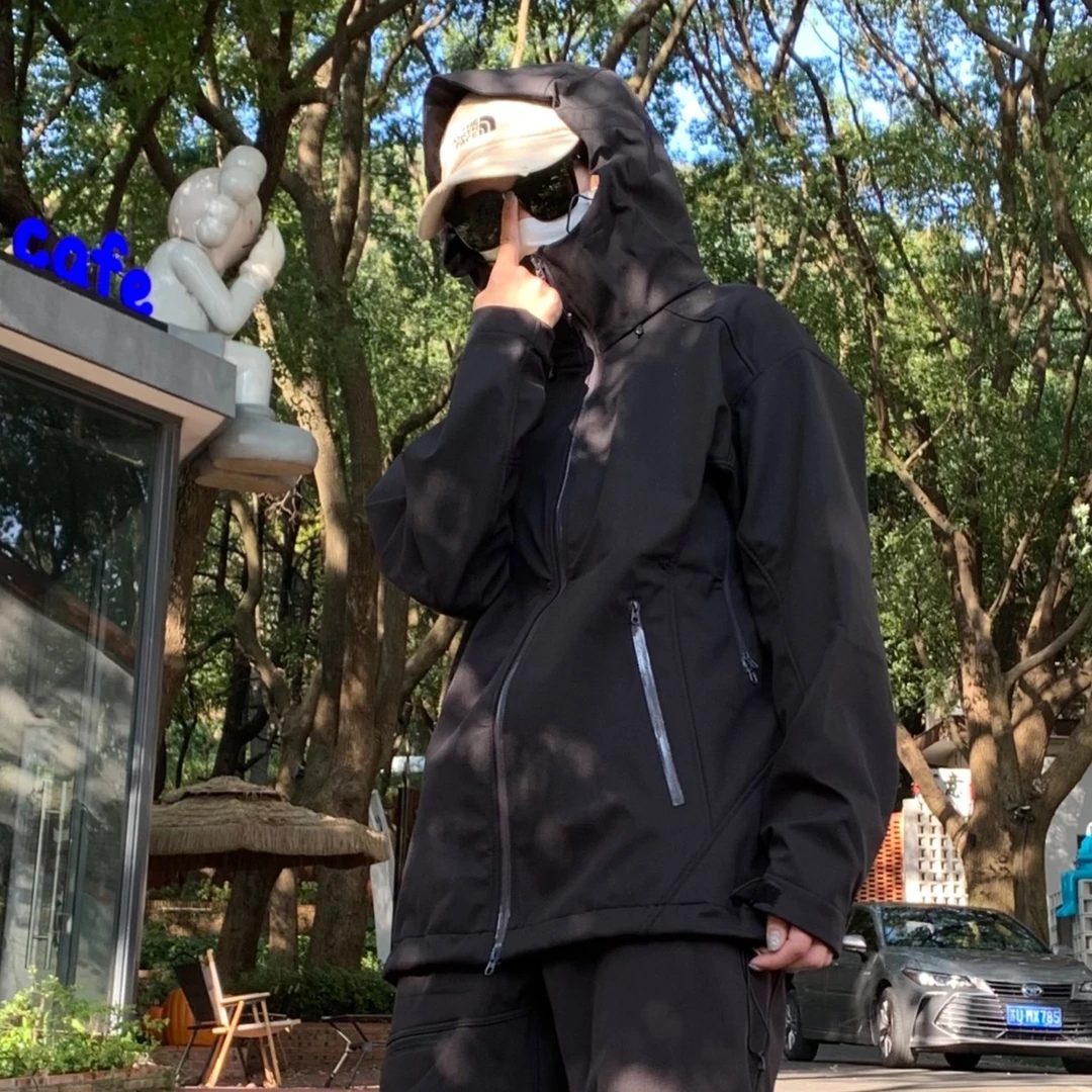 秋冬鸟版男女同款加绒加厚外套户外防风防泼水压胶连帽软壳冲锋衣