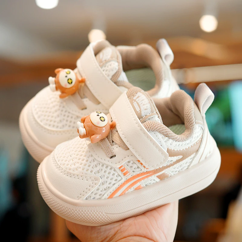 宝宝鞋子春秋款男女运动鞋儿童板鞋小童女童0-1岁软底婴儿学步鞋