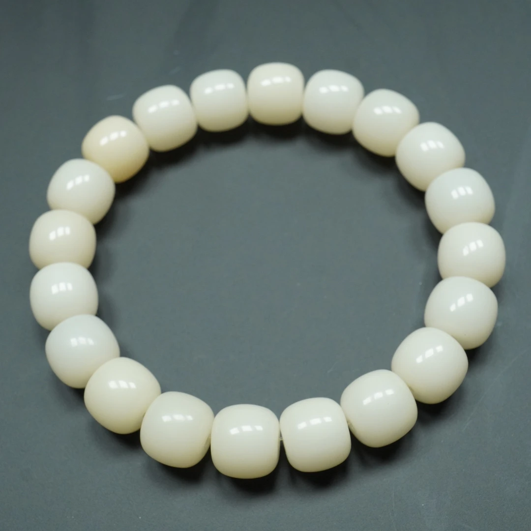 《小鱼文玩》福利款！！白玉菩提根精工老型倒角根顺白高油性