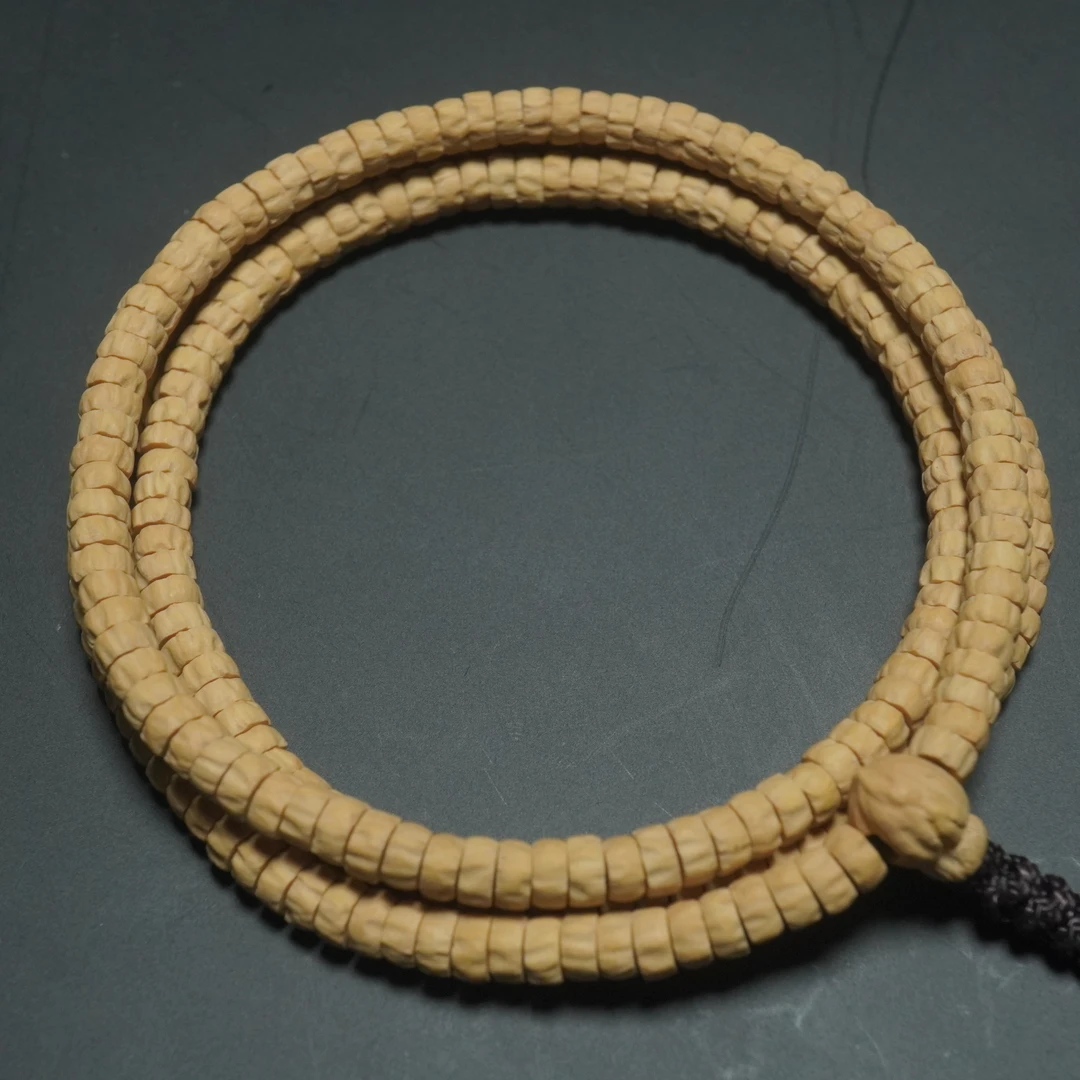 《小鱼文玩》百香籽精工药片脖挂尺寸4-5mm