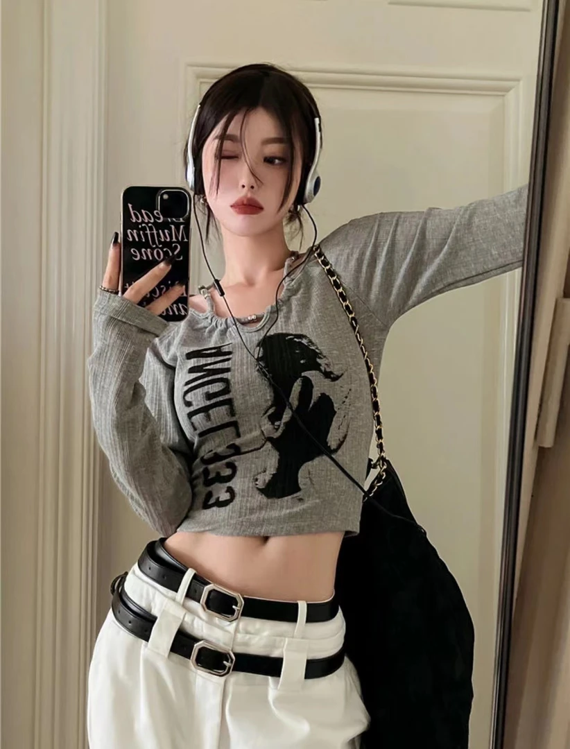 【200—300】美式辣妹设计感秋冬季长袖百搭上衣修身显瘦气质T恤ins