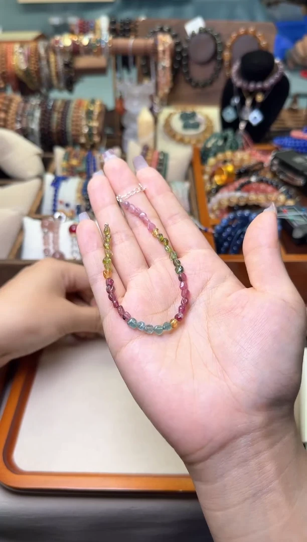 【闪购商品】碧玺手链银S925镶嵌w24，碧玺 多样性发一