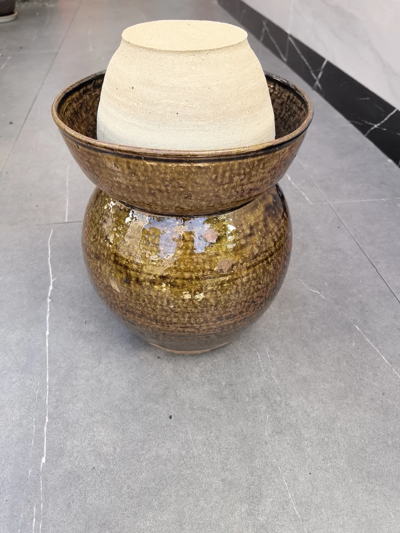 纯手工正宗土陶泡菜罐，容水量6L左右