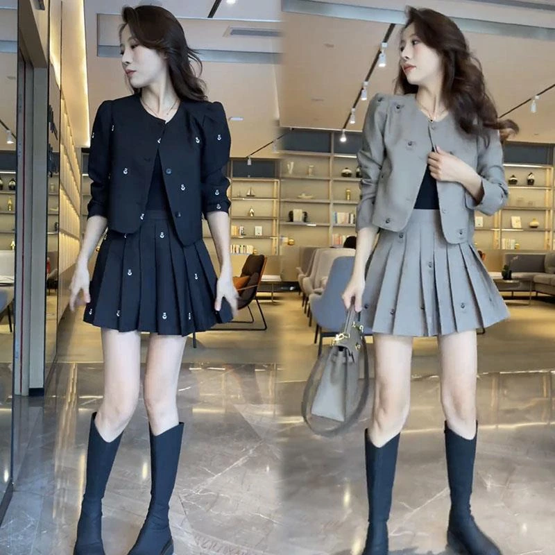 欧货时尚套装2024秋季韩版新款气质显瘦短款西装外套百褶裙两件套