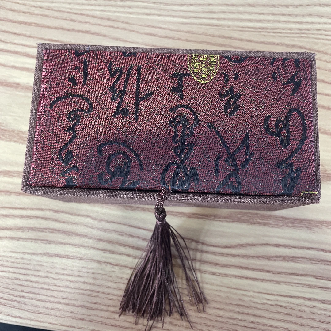 巴西大橄榄雕刻 通用链接大橄榄核雕刻  盒子不卖