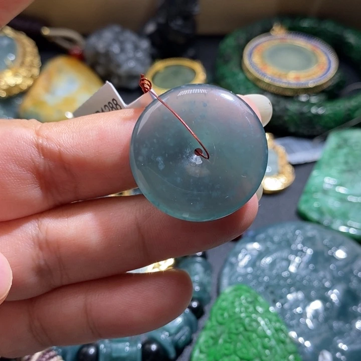 翡翠颈饰未镶嵌保真天然A货翡翠