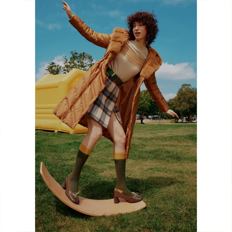 诗篇金标商场同款复古白鹅绒保暖拼接整貂领长款羽绒服6C33508140