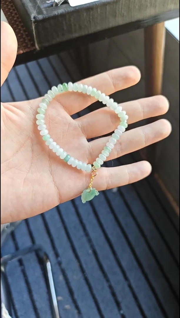 【闪购商品】翡翠手串未镶嵌翡翠手串未镶嵌