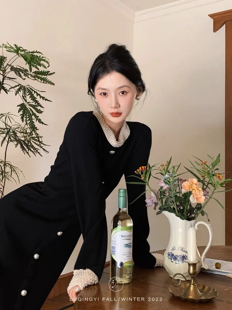 孕妇连衣裙秋冬洋气时髦高级感气质新年战袍小个子145-155孕妇装