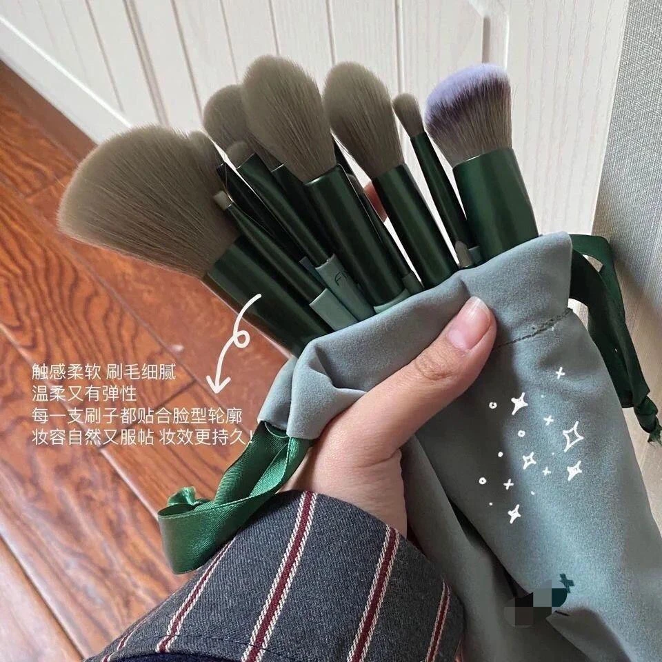 刷眼影腮红散粉高光美妆初学者爆火整套眼影刷软毛软便携化妆刷子