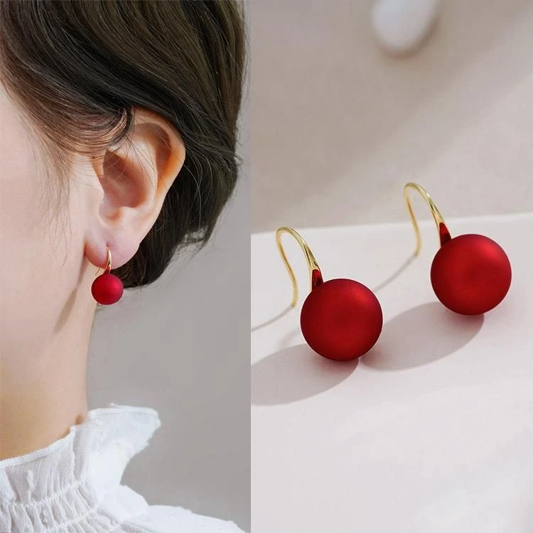 合金耳饰 秋冬哑光磨砂红色珠珠气质复古轻奢百搭个性时尚耳环