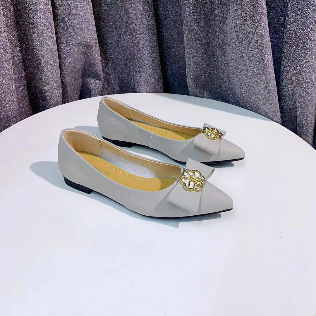 CL9542  灰色  新款时尚百搭气质平跟尖头浅口女单鞋