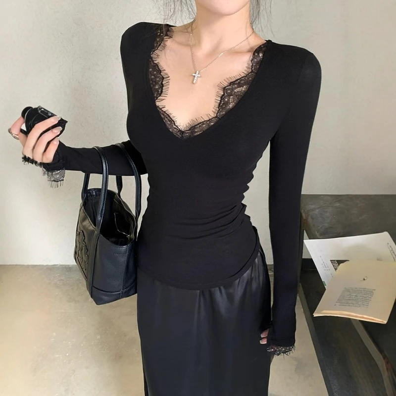 黑色雷丝v领修身正肩长袖t恤女秋冬设计感叠穿内搭打底衫气质上衣