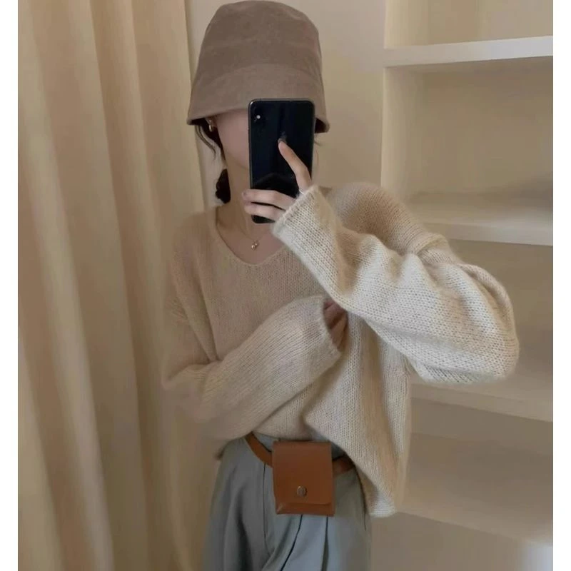 美拉德穿搭马海毛毛衣慵懒软糯v领针织衫女秋冬内搭宽松打底上衣