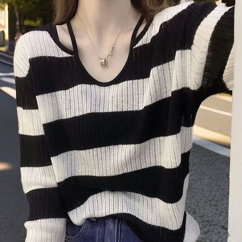 黑白条纹露肩锁骨长袖针织衫女春秋宽松慵懒风内搭打底衫t恤上衣