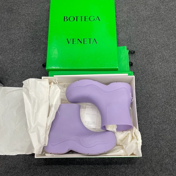 BottegaVeneta葆蝶家/经典橡胶雨靴/9.9新/尺码38/公价5K