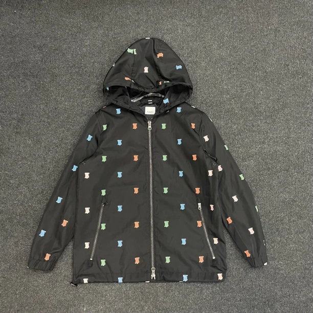 99新 BURBERRY/博柏利 彩色TB满印logo连帽外套/尺码38