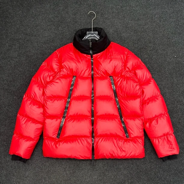 Moncler蒙口/纯色黑标logo立领羽绒服/9.9新/尺码4/公价1.6W