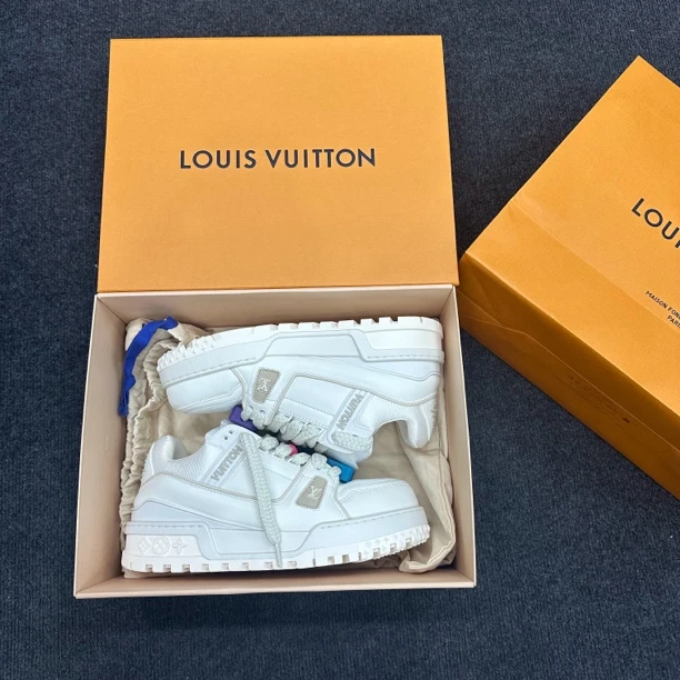 LouisVuitton路易威登/胖丁板鞋/全新带吊/尺码41/公价1.5W