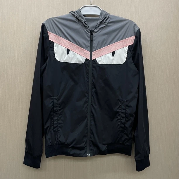 Fendi芬迪/拼接小怪兽连帽冲锋衣/成色99新/46码/公价1.2w
