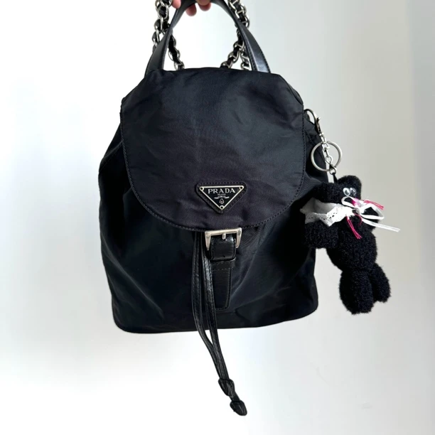 95新 Prada/普拉达 小号黑银降落伞链条双肩包