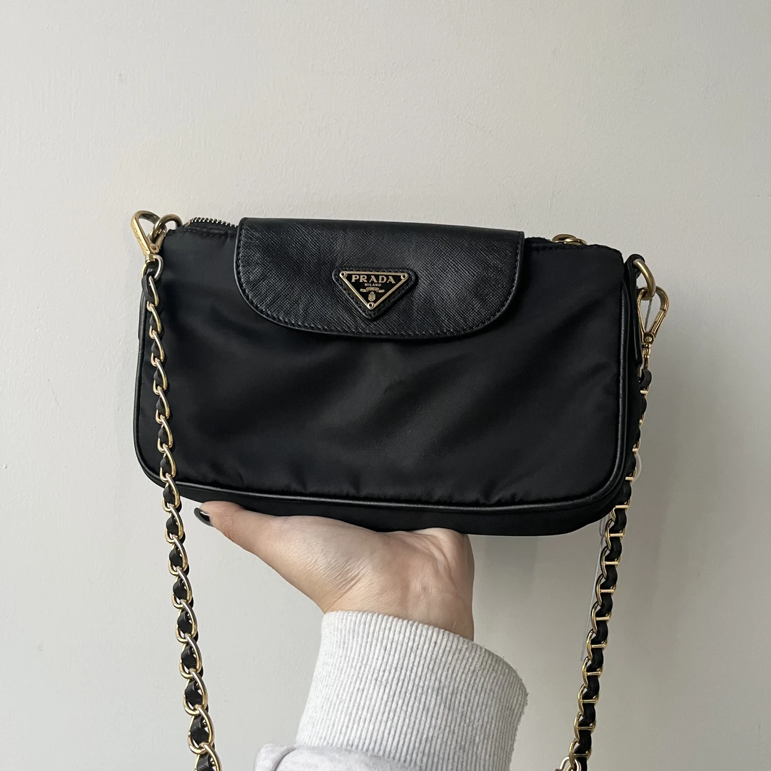 95新 Prada/普拉达 双11翻盖黑金降落伞单肩包
