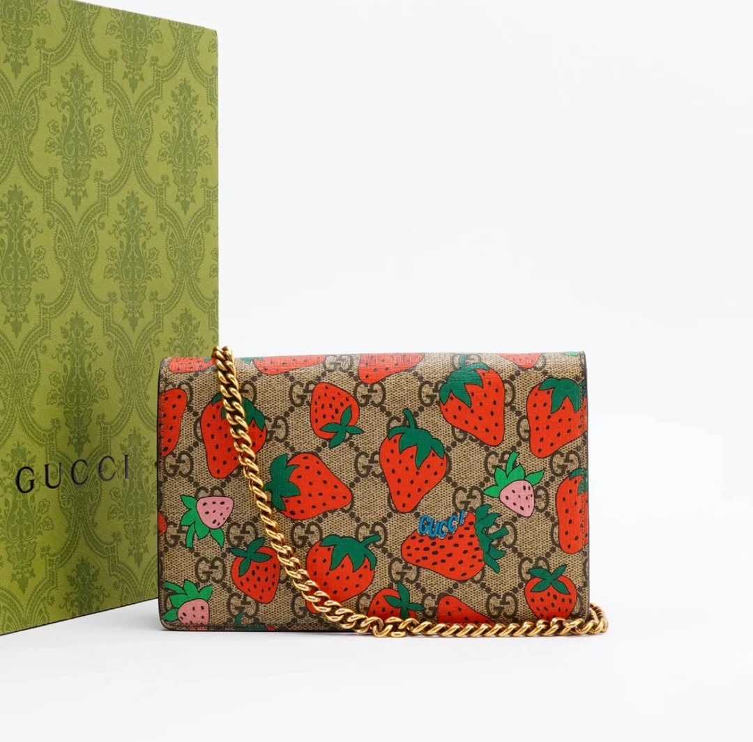95新 GUCCI/古驰 古驰印花草莓链条包