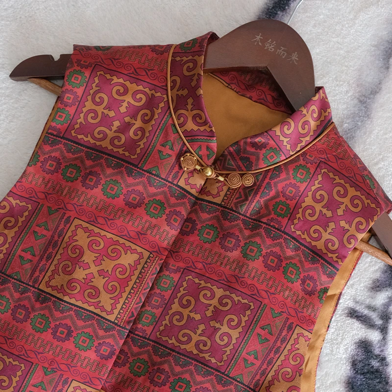 『福泽』新中式桑蚕丝冬季氛围时尚宽松马甲DGWQ3000