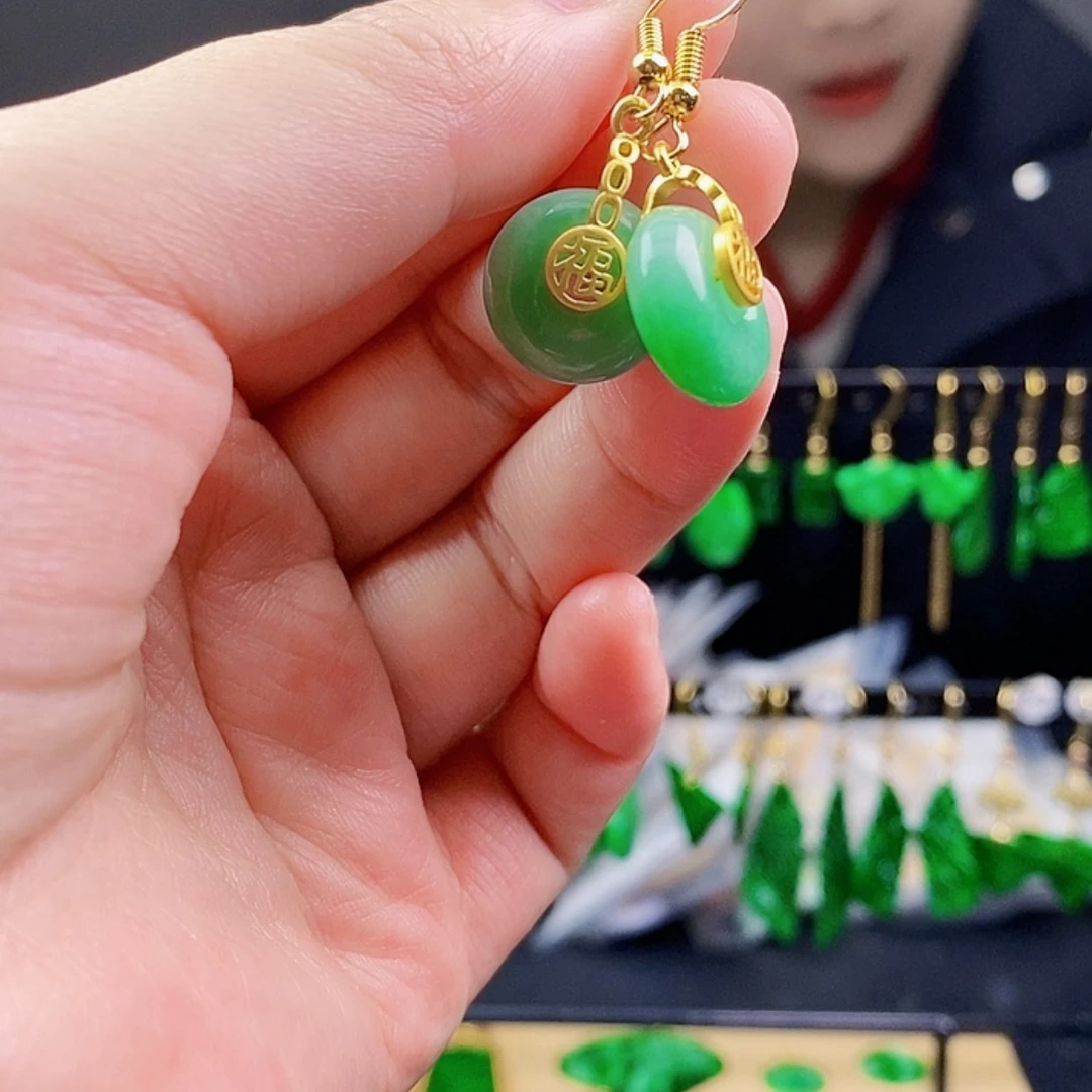 【闪购商品】翡翠耳饰未镶嵌