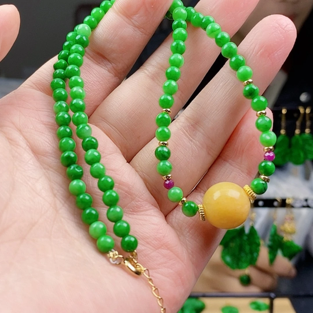 【闪购商品】翡翠颈饰未镶嵌