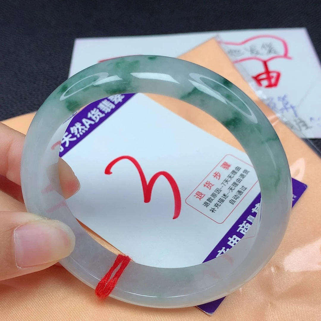 【闪购商品】翡翠手镯未镶嵌33。
