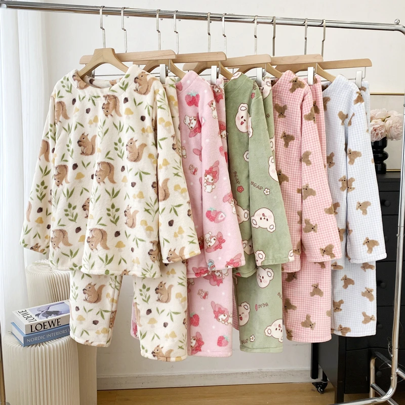 法兰绒保暖可爱少女家居服秋冬季睡衣套装卡通休闲两件套长袖