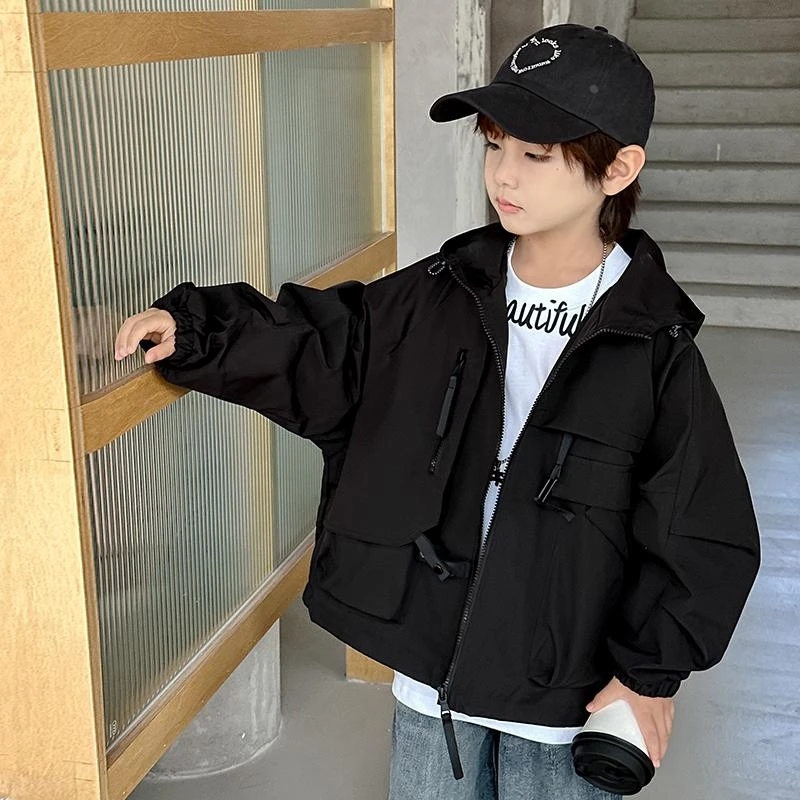 男童外套春秋款儿童秋装冲锋衣2024新款男孩秋季洋气酷帅运动夹克